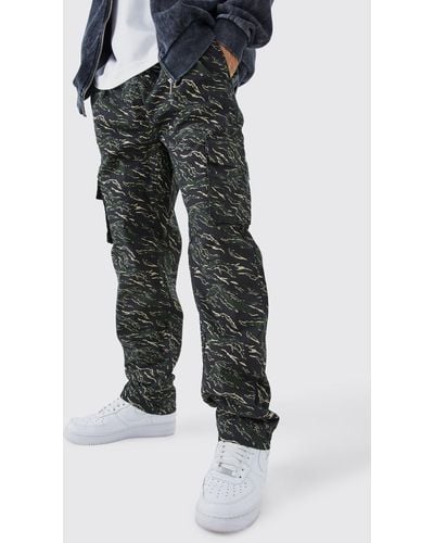 BoohooMAN Fixed Waist Ripstop Camouflage Cargo Pants - Black
