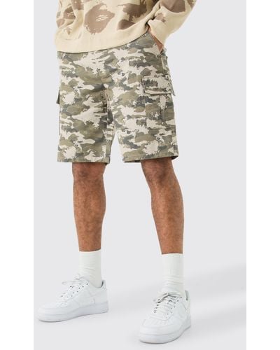 BoohooMAN Washed Camo Fixed Waist Relaxed Cargo Shorts - Natural