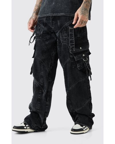 BoohooMAN Tall Baggy Rigid Strap And Buckle Detail Jeans - Schwarz