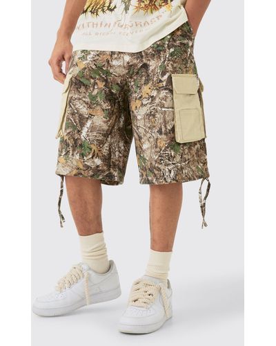 BoohooMAN Contrast Panel Forest Camo Jorts - Natural