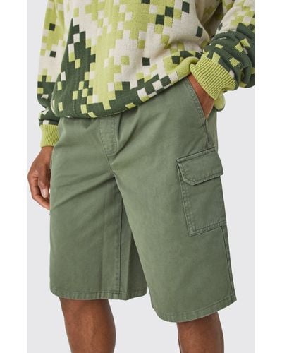 BoohooMAN Longer Length Relaxed Fit Elasticated Waist Cargo Shorts - Green