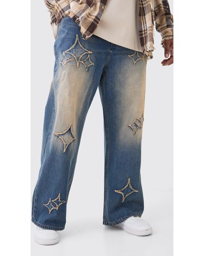 BoohooMAN Plus Relaxed Rigid Flare Self Fabric Applique Gusset Jeans - Blue