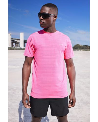 BoohooMAN Man Active Lightweight Performance T-shirt - Pink