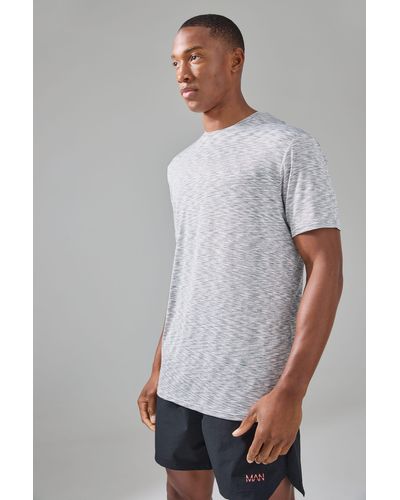 BoohooMAN Man Active Lightweight Space Dye Marl Short Sleeve T-shirt - Grey