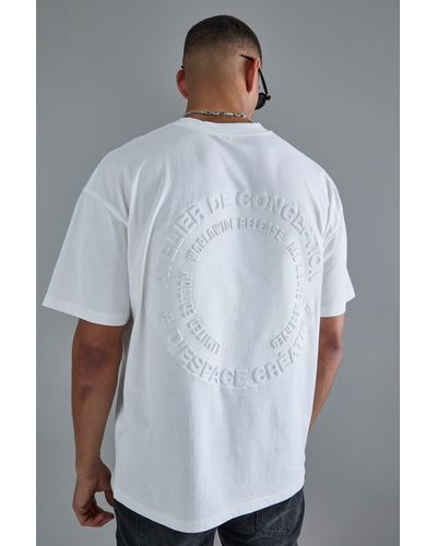 BoohooMAN Oversized Extended Neck Circle Embossed T-shirt - White