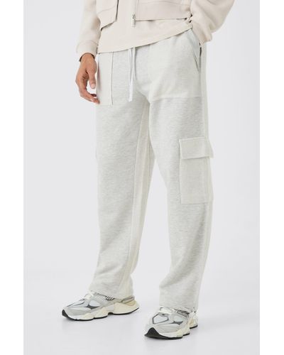 BoohooMAN Relaxed Reverse Loopback Cargo Jogger - White