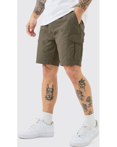 Boohoo Slim Fit Elasticated Waist Nylon Cargo Shorts - Green