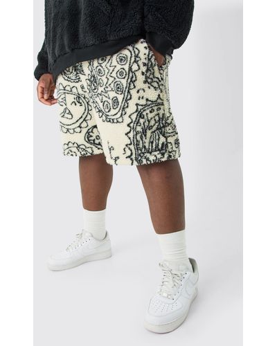 BoohooMAN Plus Loose Mid Length Bandana Borg Shorts - Black