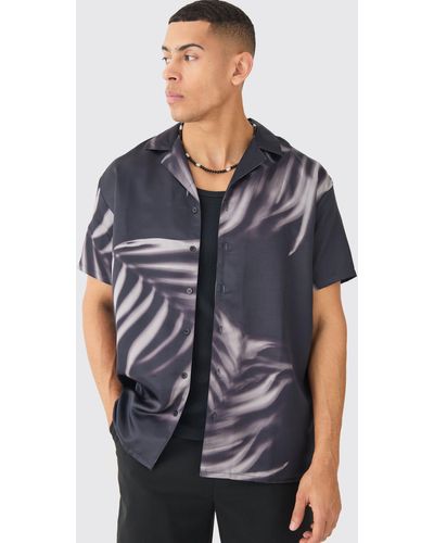 BoohooMAN Short Sleeve Satin Oversized Leaf Shirt - Grey