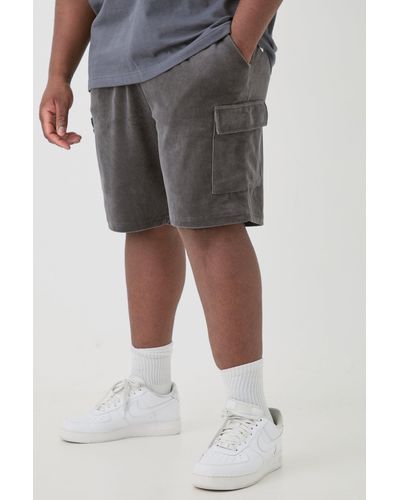 BoohooMAN Plus Elasticated Waist Velour Cargo Shorts - Gray