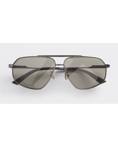 Bottega Veneta Classic Sonnenbrille In Pilotenform - Grau