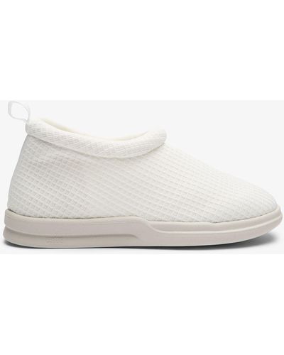 Lusso Waffle Knit Slippers - White