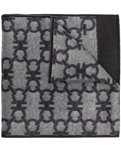 Ferragamo Gancini-print knitted scarf - Grey