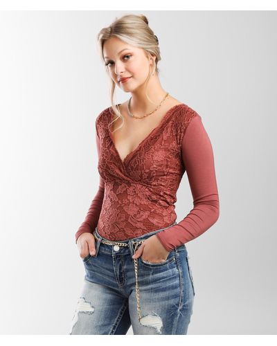 BKE Lace Applique Top - Red