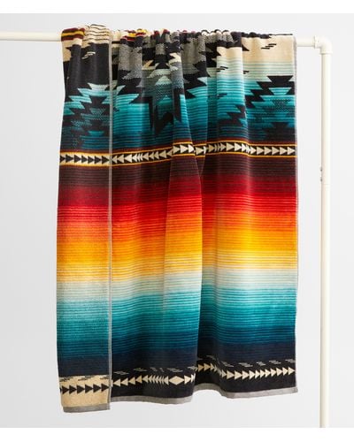 Pendleton Saltillo Sunset Spa Towel - Multicolor