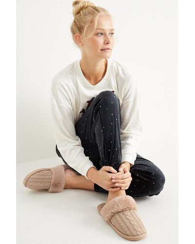 Zapatos planos sandalias y chanclas accessoires C A de mujer