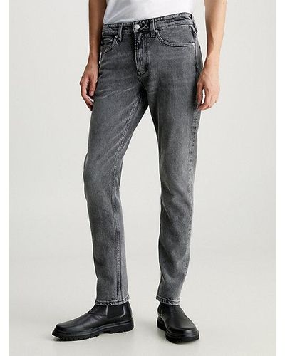 Calvin Klein Slim Tapered Jeans - Gris