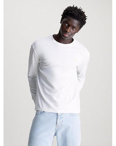 Calvin Klein Langärmliges T-Shirt mit Logo auf der Rückseite - Weiß