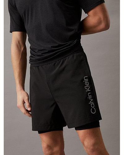 Calvin Klein Shorts deportivos 2 en 1 - Negro