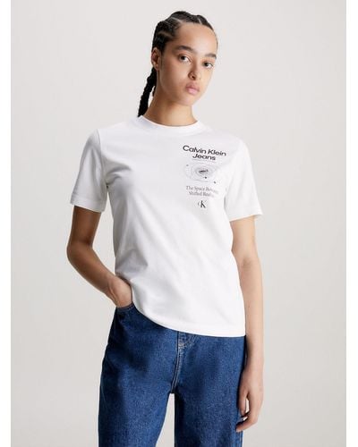 Calvin Klein T-shirt relaxed avec imprimé dans le dos - Blanc