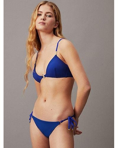 Calvin Klein Parte de arriba de bikini de triángulo moldeada - Core Solids - Azul