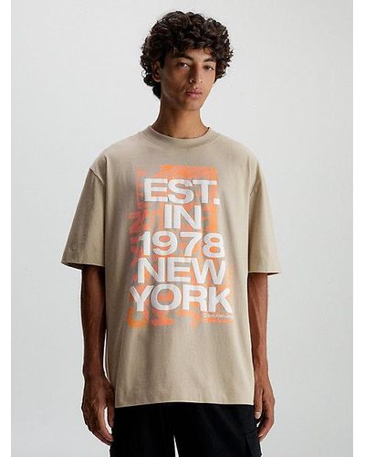 Calvin Klein Camiseta con logo relaxed de algodón - Gris