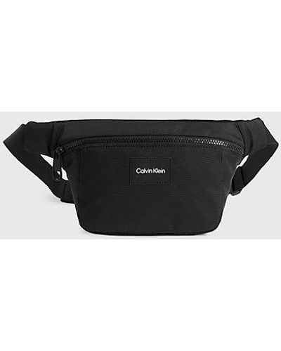 Calvin Klein Crossbody Bag mit Logo - Schwarz