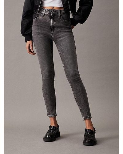 Calvin Klein High Rise Super Skinny Jeans tobilleros - Gris