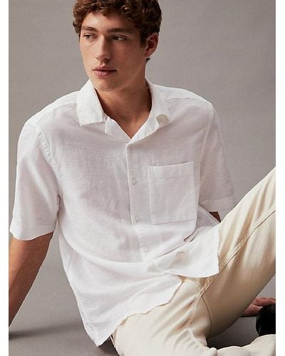Calvin Klein Camisa con bolsillo de lino y algodón - Blanco
