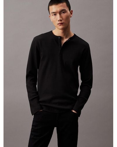 Calvin Klein T-shirt henley côtelé à manches longues - Noir