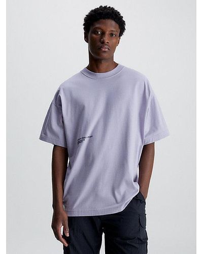 Calvin Klein Camiseta oversize con logo en la parte trasera - Morado