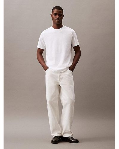 Calvin Klein Camiseta con logo monograma de algodón suave - Neutro