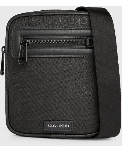 Calvin Klein Petit sac reporter convertible avec logo - Noir