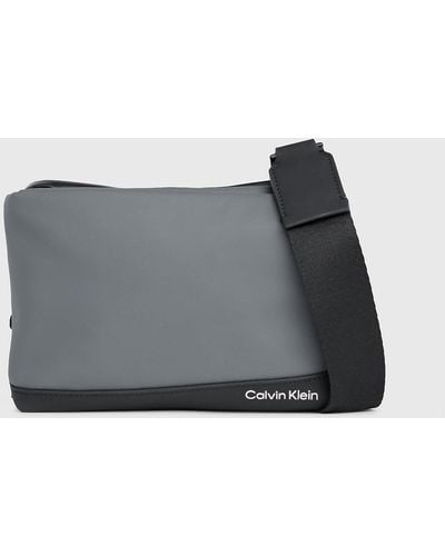 Calvin Klein Sac en bandoulière convertible - Gris