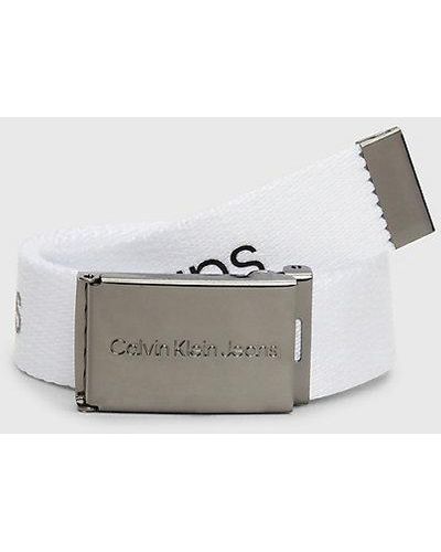 Calvin Klein Cinturón infantil de lona con logo - Blanco