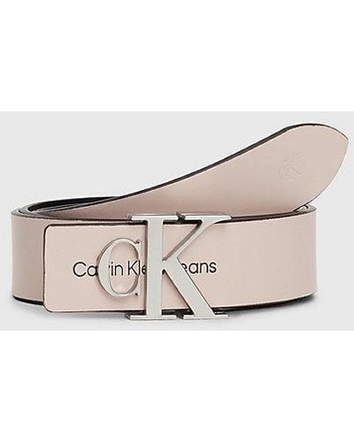 Calvin Klein Cinturón de piel con logo - Rosa