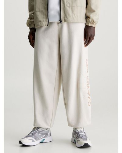 Calvin Klein Pantalon de jogging oversize avec monogramme - Blanc