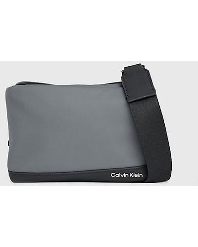 Calvin Klein Wandelbare Crossbody Bag - Grau