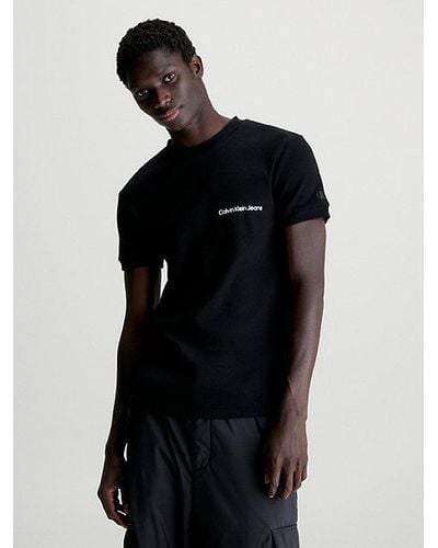 Calvin Klein Schmales T-Shirt aus gerippter Baumwolle - Schwarz