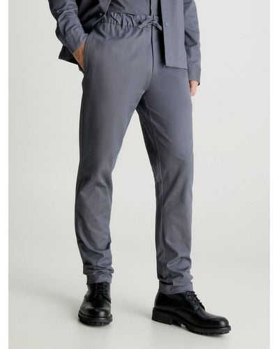 Calvin Klein Pantalon de jogging fuselé en sergé de coton - Gris