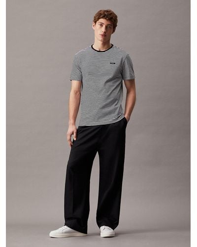Calvin Klein T-shirt rayé en coton - Gris