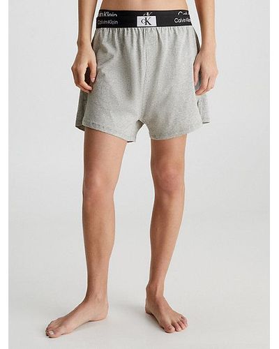 Calvin Klein Kurze Hosen und Shorts für Damen | Online-Schlussverkauf – Bis  zu 57% Rabatt | Lyst DE