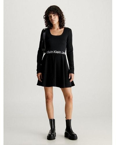 Calvin Klein Kleid mit Logo Tape und langen Ärmeln - Schwarz