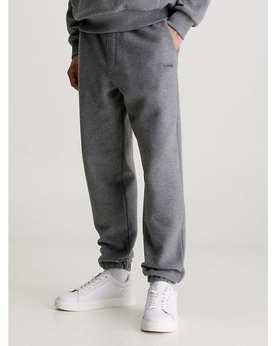 Calvin Klein Comfort-Jogginghose aus gebürstetem Fleece - Grau
