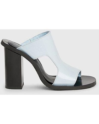Calvin Klein Lackleder-Sandalen mit Absatz - Mehrfarbig