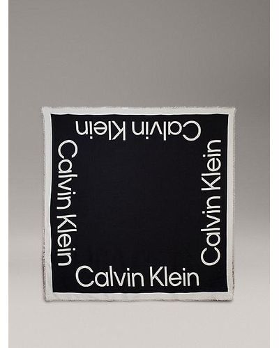 Calvin Klein Jacquard Sjaal Met Logo - Zwart