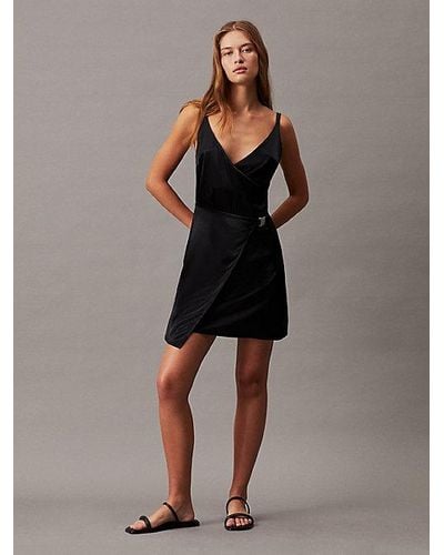 Calvin Klein Vestido lencero cruzado de satén - Negro