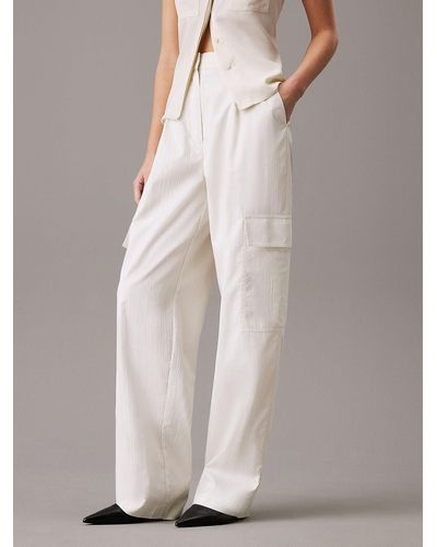 Calvin Klein Pantalon cargo relaxed texturé - Blanc