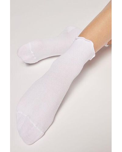 Calzedonia Ribbed Short Socks With Romantic Trim - White
