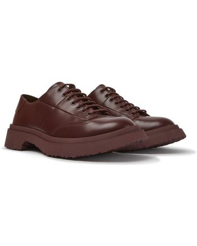 Camper Bordeauxrode Leren Veterschoenen - Bruin